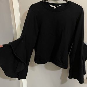 3 for 35 ✨ Black sweater with sleeve detail